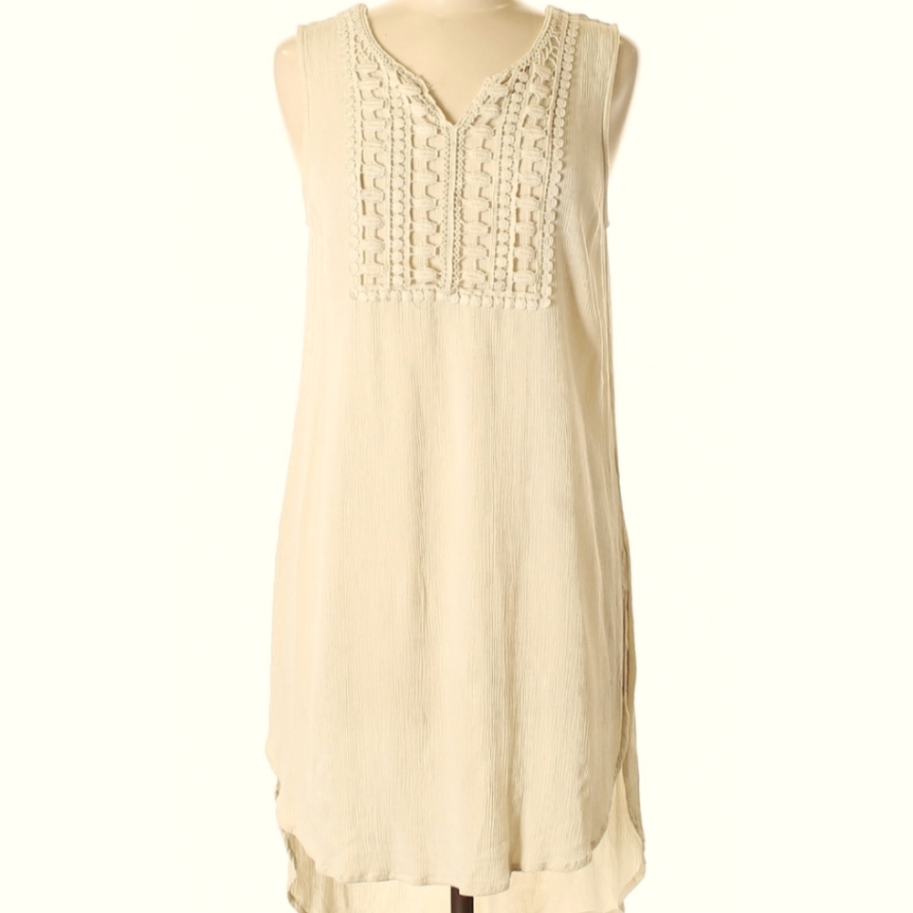 Bobeau sleeveless tunic top